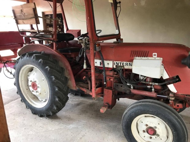 Eladó traktor IHC 533