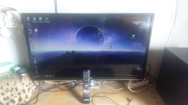 Elado tv Horizon 32HL7330H