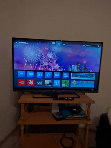 Elad� tv �s aut�s r�dio