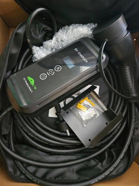 Eladó új 10m EV töltő Type 2 1 fázis (3, 6kw) 6-16A EU dugó elektromos