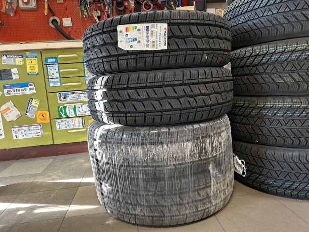 Elad j 195/65 r16C Hankook tli gumi!