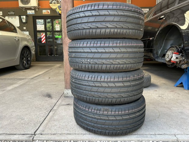 Eladó új 215/45 r17 Hankook nyári gumi!
