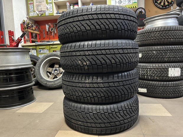 Elad j 225/45 r18 Falken tli gumi!