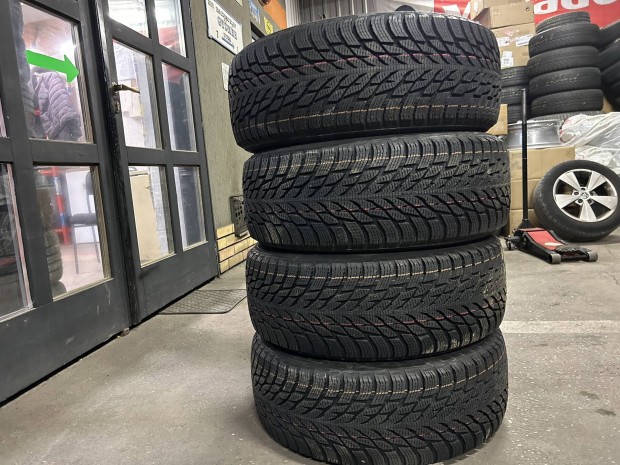 Elad j 225/55 r17 Nokian defekttr tli gumi!p