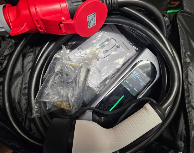 Elad� �j 5,5m Wi-Fi EV t�lt� Type 2 3 f�zis (22KW) 6-32A elektromos