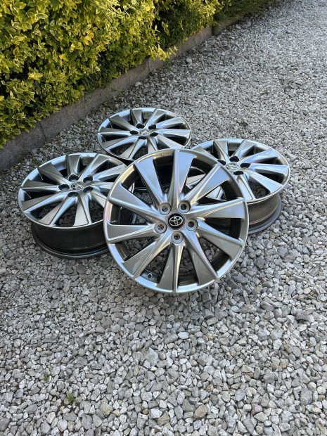 Eladó új 5x100 r16 gyári Toyota alufelni szett!