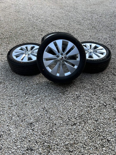 Elad� �j 5x112 r19 gy�ri Skoda Kodiaq alufelni Michelin ny�ri gumival!