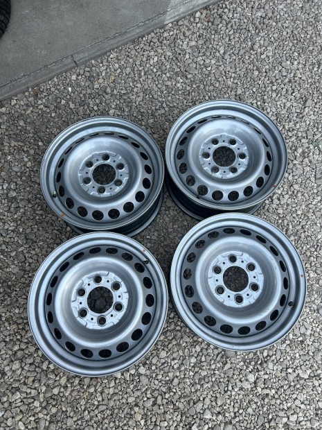 Eladó új 6x130 r16 gyári Mercedes Sprinter acélfelni szett!