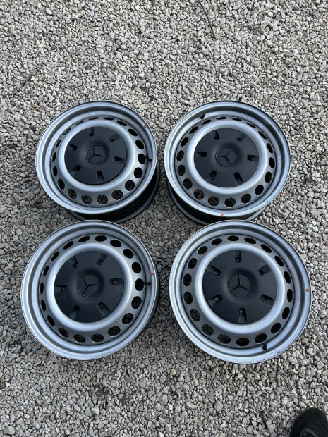 Elad� �j 6x130 r16 gy�ri Mercedes Sprinter ac�lfelni szett!