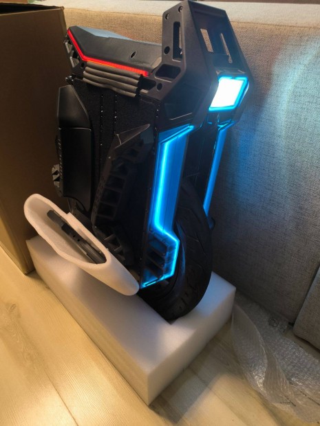 Elad� �j Begode Blitz 134V pro euc egykerek�