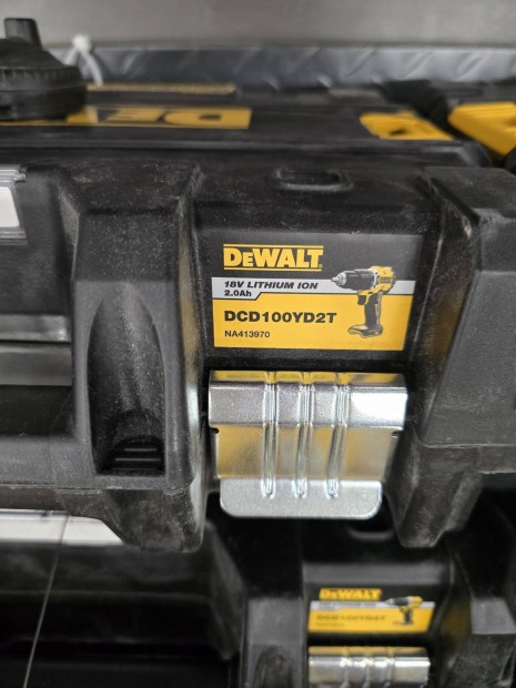 Elad j Dewalt DCD100y2 kofferben