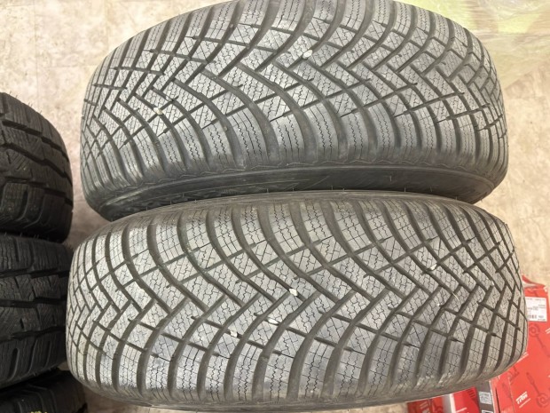 Elad j Hankook tli gumi garnitra +felni