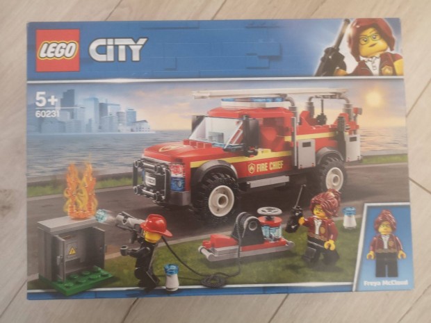 Elad j LEGO City - Tzolt-parancsnoki rohamkocsi (60231)