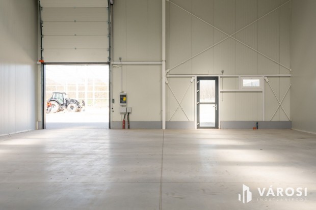 Elad� �j, 340 m2-es rakt�rcsarnok Als�n�medin