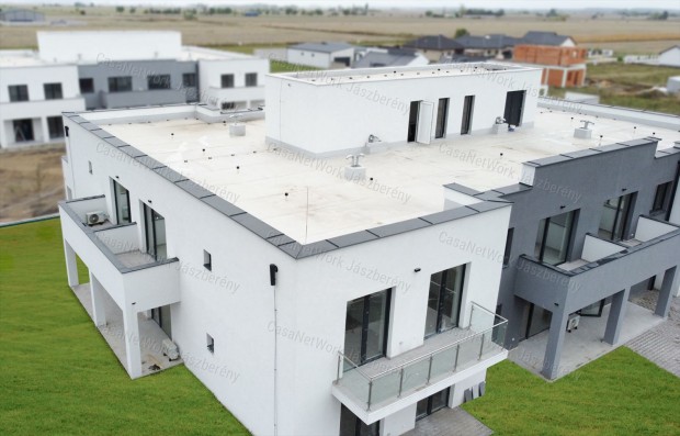 Elad� �j, modern 54 m2-es lak�sok a Szatm�ri Lak�parkban