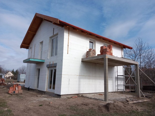 Eladó új építésű lakás Vácon, törökhegyen