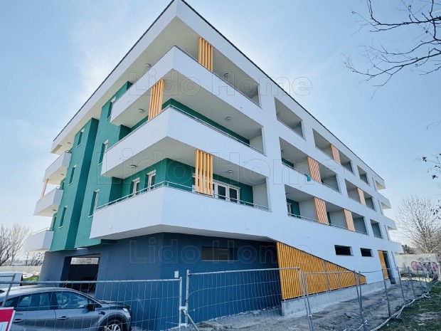 Elad� �j �p�t�s� lak�sok Gy�r-Szabadhegyen!