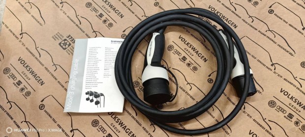 Elad j gyri Mennekes 3x20A elektromos aut utcai tlt kbel type2