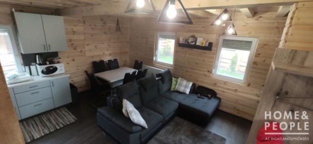 Elad� �j h�z Subas�n! - Szeged