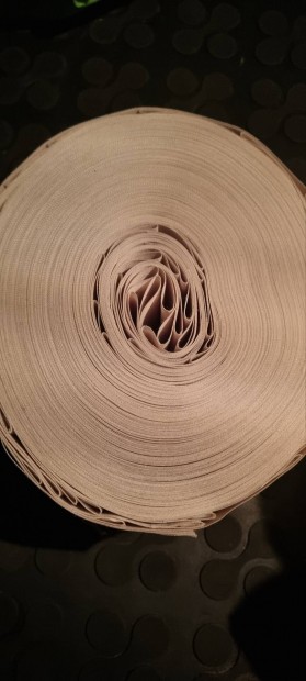 Elad� �j komplett szalagf�gg�ny 