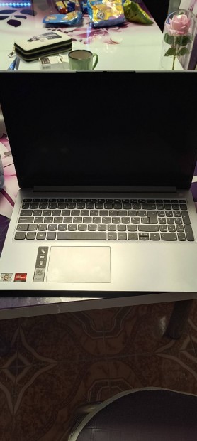 Elad j laptop