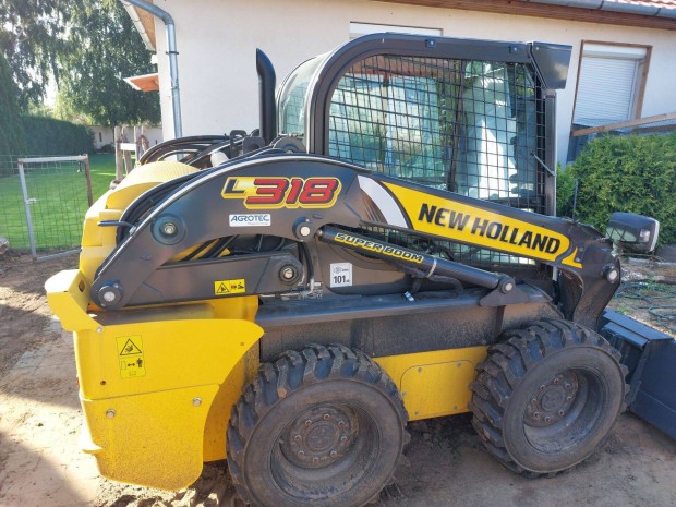 Elad jszer New Holland L318 rakod 285 zemrs - roksadapterr