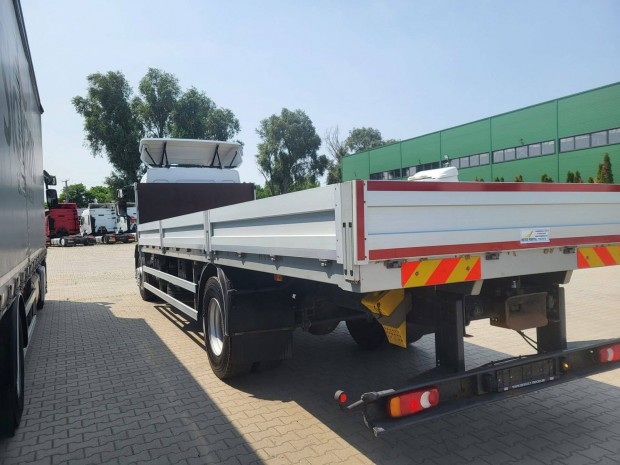Elad jszer plat