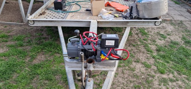 Elad utnfut trler .2tonns 2 az egyben trler s haj szlit