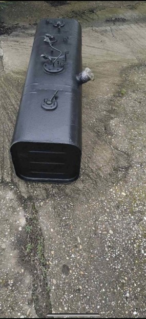 Elado �zemanyag tank Toyota Dyna 150 100