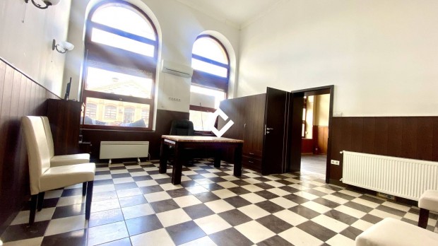 Eladó üzlethelyiség, Budapest, 8. kerület Orczy negyed, 710000 443_eb