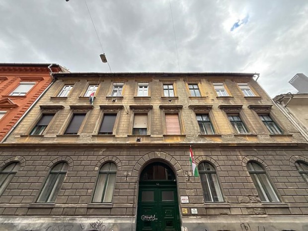 Elad� �zlethelyis�g - Budapest VIII. ker�let, Leonardo Da Vinci utca