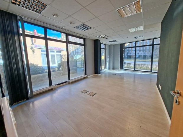 Elad� �zlethelyis�g - Budapest X. ker�let, Ligettelek