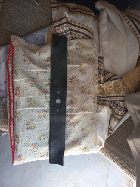 Eladó vadi újfűnyírókés 46CM-Es