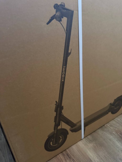 Eladó vadonatúj, bontatlan Xiaomi Electric Scooter 5 Max gyári csoma