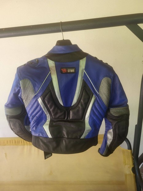 Eladó vadonatúj motoros dzseki 48-as méret