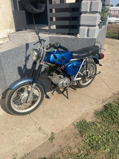 Elad vagy jrtat hintra cserlhet Simson S51