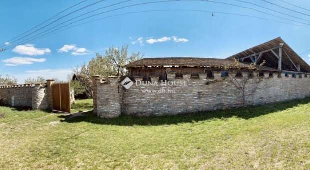 Elad� vend�gl�t�s, S�k�sd