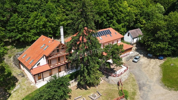 Elad� vend�gl�t� egys�g, Noszvaj Noszvaj, 199000000 Ft, 710 nm 512_med