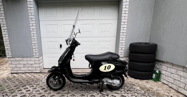 Elado vespa s50 robogo + kiegeszito