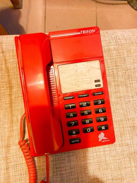 Elad vezetkes telefon