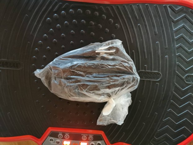 Eladó vibrációs tréner,minden tartozékával.
