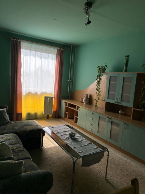 Elad� vil�gos, praktikus lak�s Marcali sz�v�hez k�zel