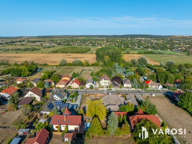 Elad� villa jelleg� apartmanh�z a K�r�shegyi Levendul�sn�l