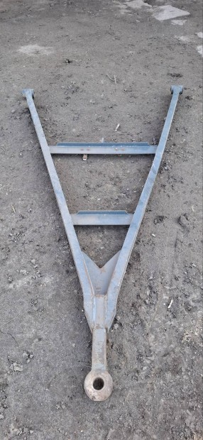 Elad� von�h�romsz�g 