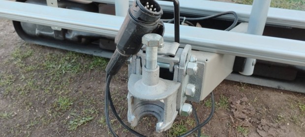 Elad� von�horogra szerelhet� kerekp�r sz�ll�t� 