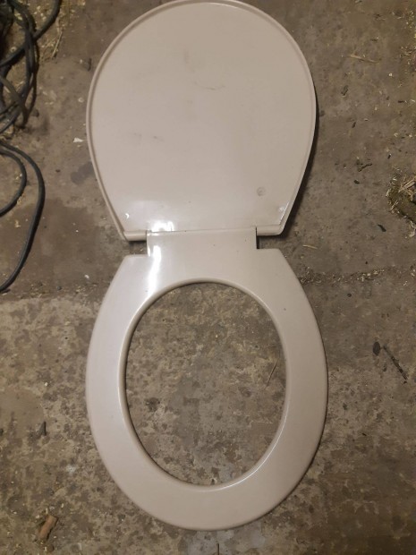 Eladó wc ülőke olcsón