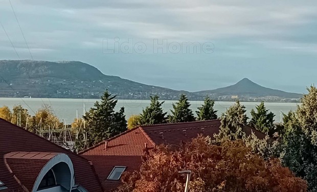 Elad� wellness sz�lloda a Balatonn�l