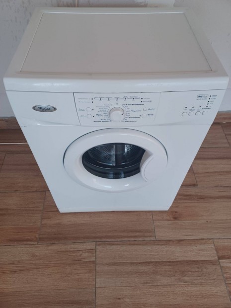 Eladó whirlpool elöltöltős autómata mosógép 1200 as centrifugálal