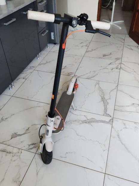 Eladó xiaomi electric scooter 3!
