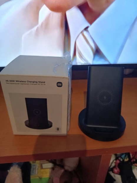 Eladó xiaomi vezeték nélküli töltő dobozával jótállás